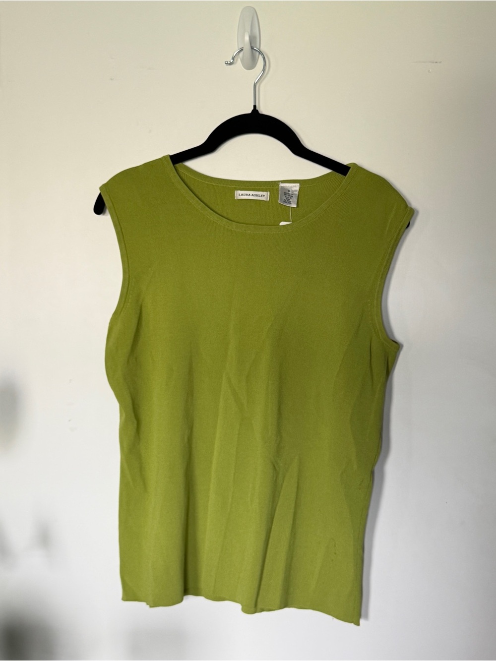 LAURA ASHLEY Olive Green Sleeveless Knit Top